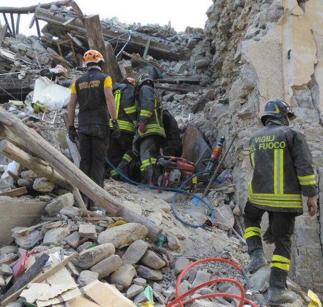 ALERTA - UPDATE - Alţi doi români morţi în urma cutremurului din Italia; numărul deceselor a ajuns la 8