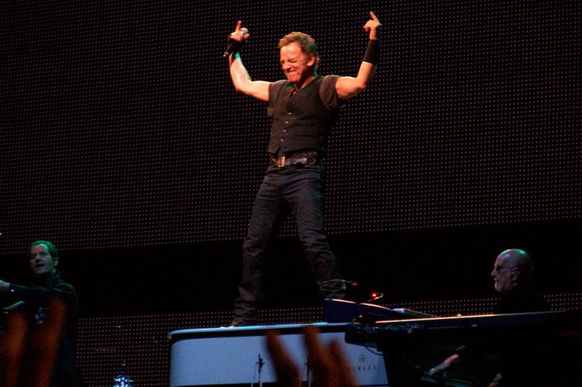 Bruce Springsteen, nou record pentru cel mai lung spectacol susţinut în Statele Unite 