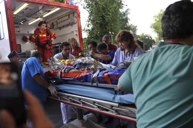 Unul din bărbaţii răniţi în explozia de sâmbătă va fi transferat la Sofia, celălalt este internat la Bagdasar-Arseni 