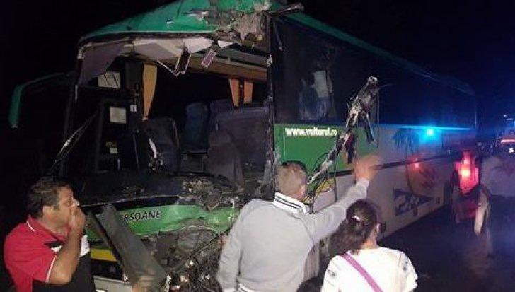 Accident GRAV in Arges. Doua autobuze s-au ciocnit. A fost activat planul roșu de intervenție