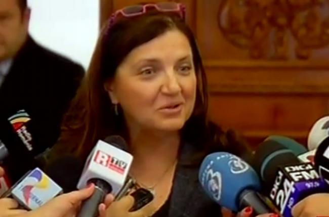 Raluca Prună şi-a exprimat regretul că AMR, asociaţie din care face parte, cere demiterea sa 