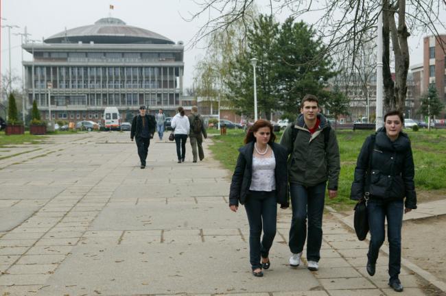 5.000 de locuri libere la Universitatea Politehnica din Bucureşti. Vezi când încep înscrierile 