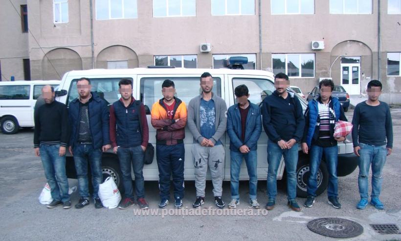 Poliţia de Frontieră: 20 de migranţi afroasiatici, prinşi încercând să treacă ilegal frontiera din România în Ungaria
