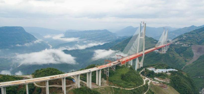 Iată cel mai înalt pod din lume