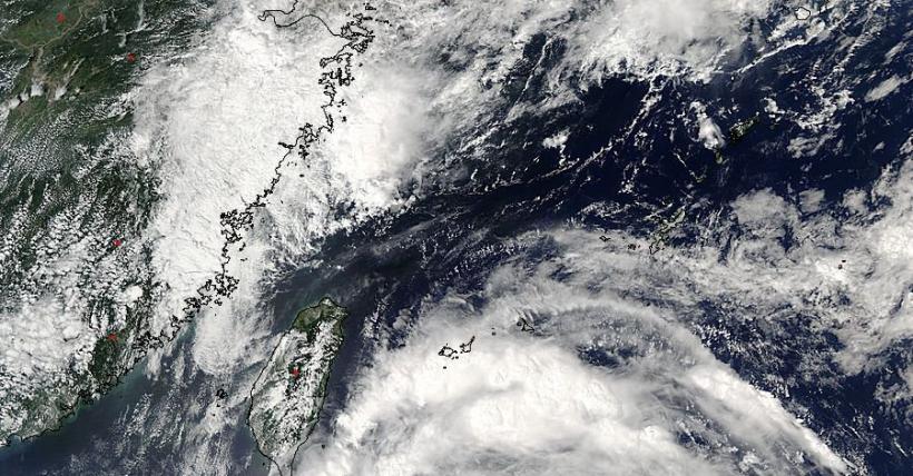 VIDEO - Taifunul Meranti a făcut cel puţin 7 victime la trecerea peste China