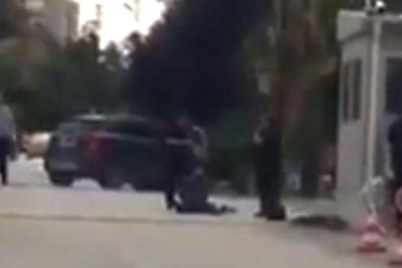 VODEO - Atac la ambasada Israelului de la Ankara; personalul a scăpat nevătămat, atacatorul a fost rănit