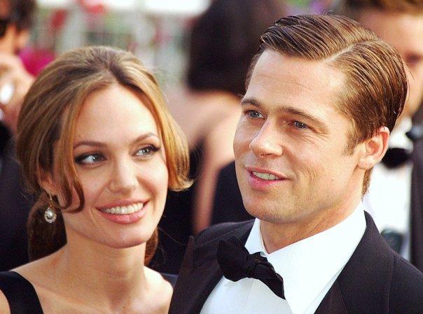 Brad Pitt şi Angelina Jolie dormeau de mult timp în paturi separate în propria lor casă 