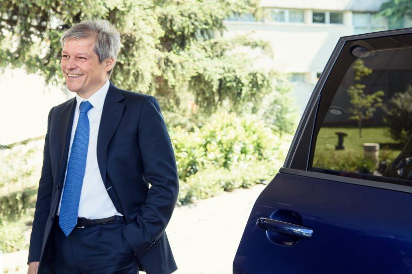 Iohannis îl invită pe Dacian Cioloş să preia PNL
