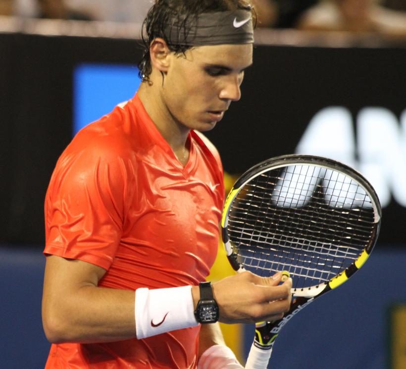 VIDEO Tenismenul Rafael Nadal a fost nevoit să întrerupă meciul. 7.000 de spectatori l-au aplaudat după aceea