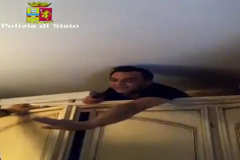 VIDEO - Poliţia italiană a arestat un cap al mafiei calabreze. Unde se ascundea bărbatul