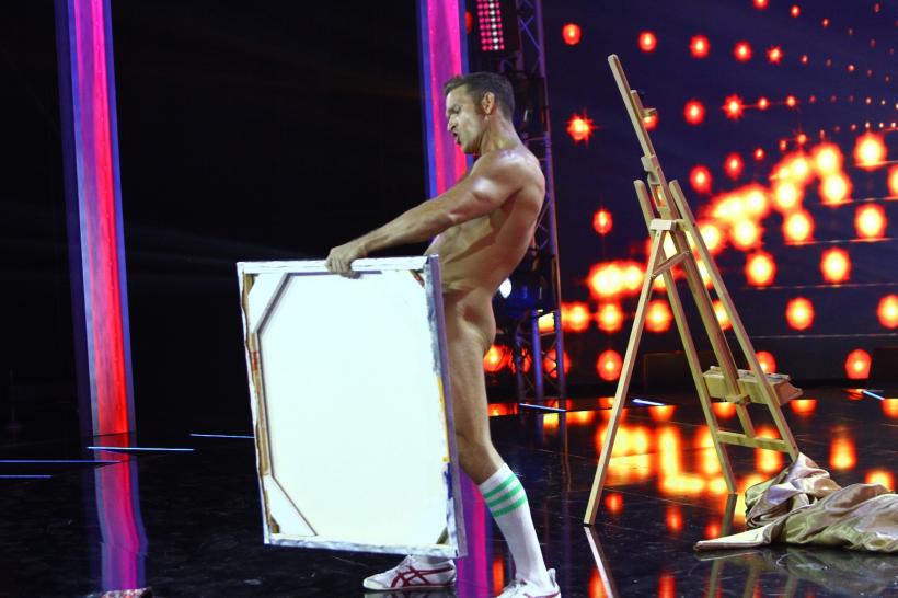 Duminică seara, la iUmor, un concurent va picta cu organul genital!  18552145