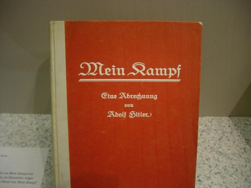 Un istoric a descoperit ''prima autobiografie a lui Hitler'', scrisă înainte de &quot;Main Kampf&quot;