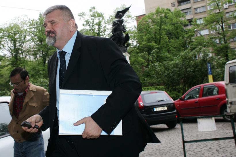 Băsescu, Diaconescu şi Tomac, printre candidaţii PMP la parlamentare 