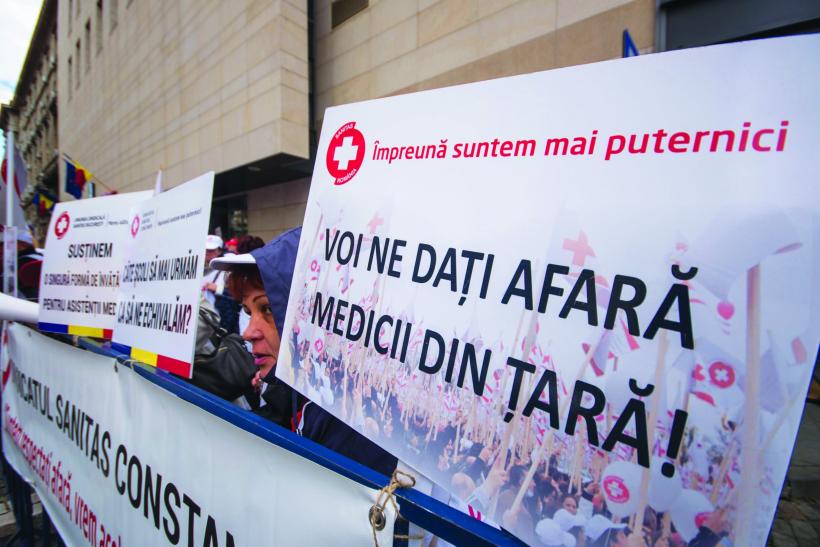 Proteste în Sănătate. Medici şi asistente, în grevă japoneză