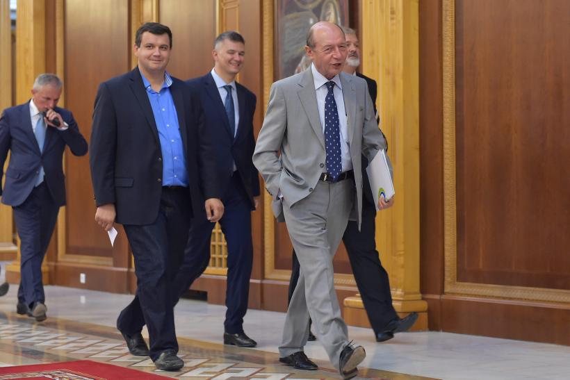 Udrea şi Băsescu intră şi ei în luptă