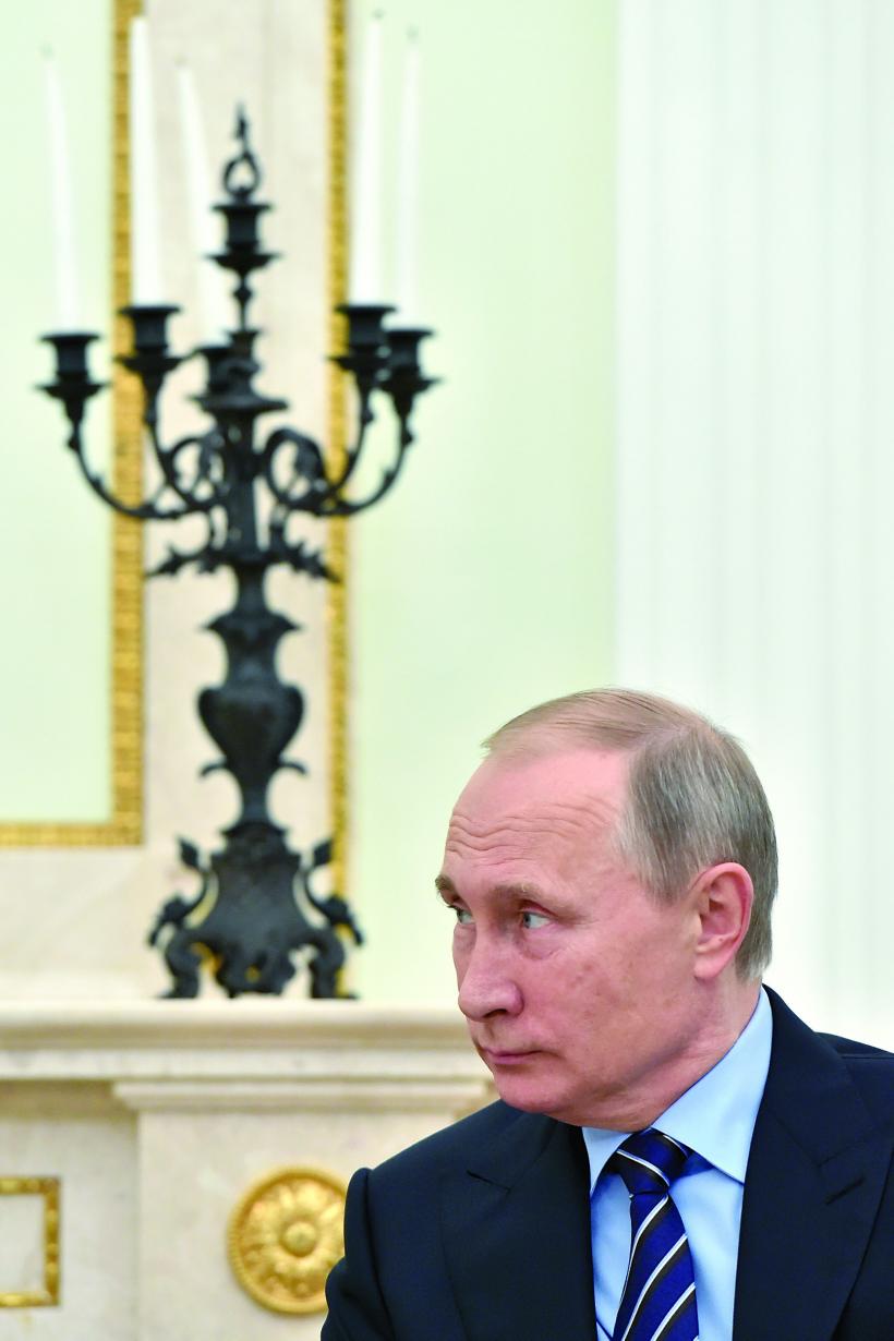 Vladimir Putin nu mai merge în Franța