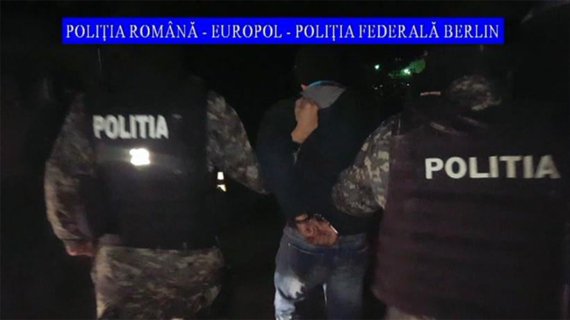 Rețea de hoți de buzunare români, destructurată de polițiștii din Berlin și Dolj