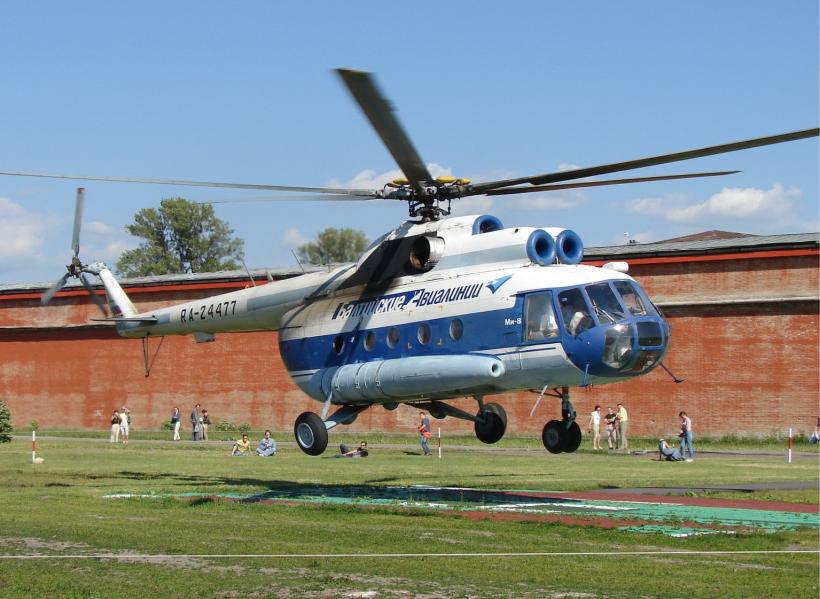 Cel puţin 19 persoane au murit, după ce un elicopter Mi-8 s-a prăbuşit