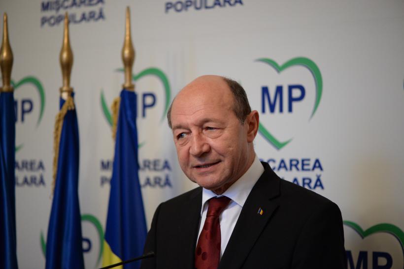 Traian Băsescu, senator. Robert Turcescu, deputat
