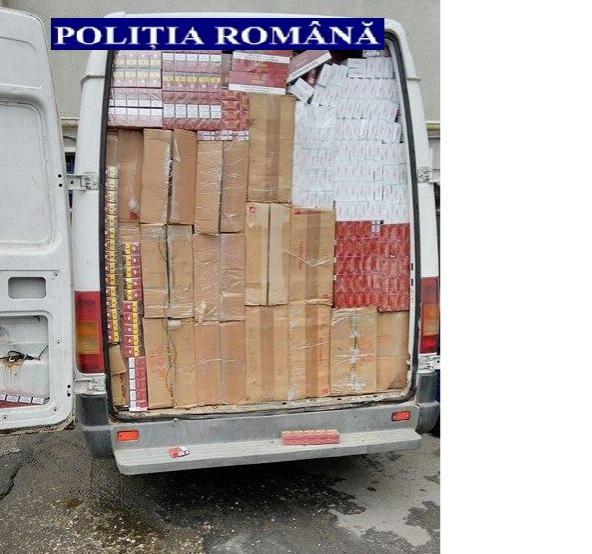 Maramureş: Ţigări de contrabandă fabricate în Ucraina, in valoare de peste 300.000 de lei, confiscate la frontieră