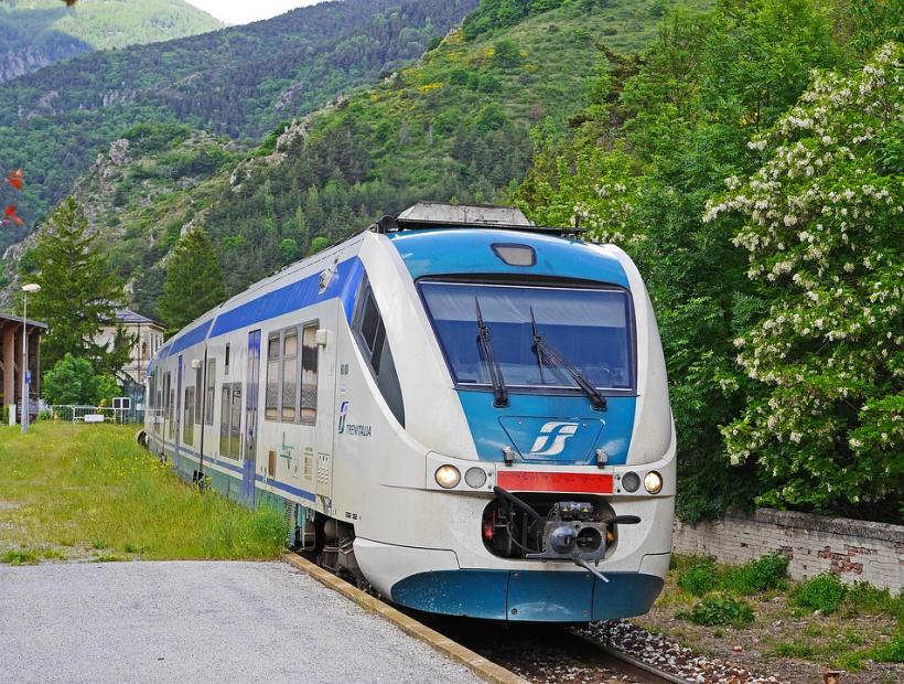 Germania lansează primele trenuri care merg cu hidrogen