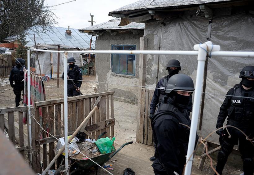 140 de persoane vor fi audiate la DIICOT Ploiești, într-un dosar de trafic de droguri