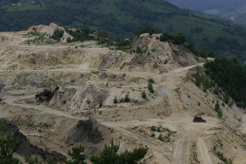 Cioloş, despre exploatarea aurului la Roşia Montană: Nu e asta prioritatea noastră acum