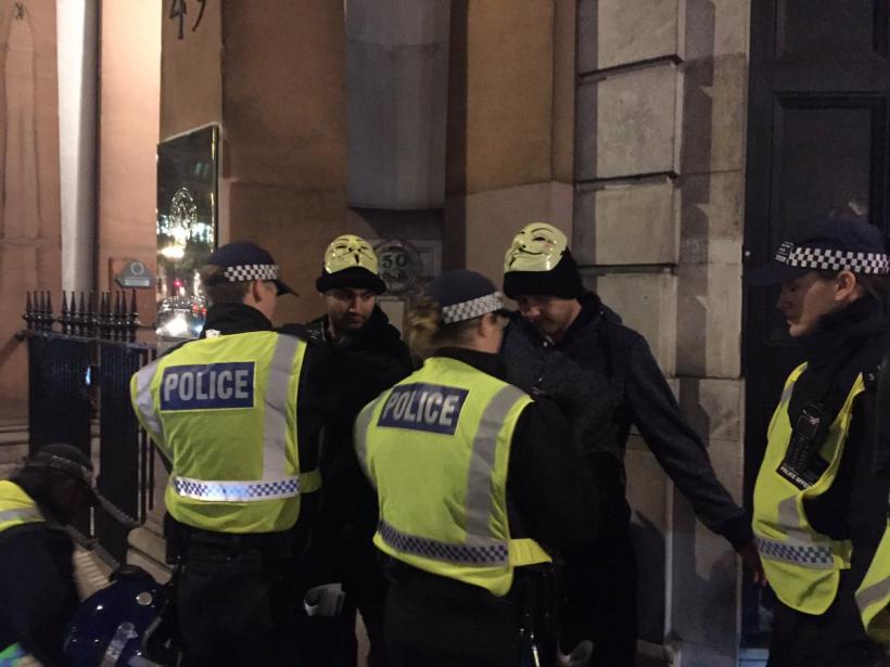 Protest Anonymous la Londra: aproape 50 de persoane arestate