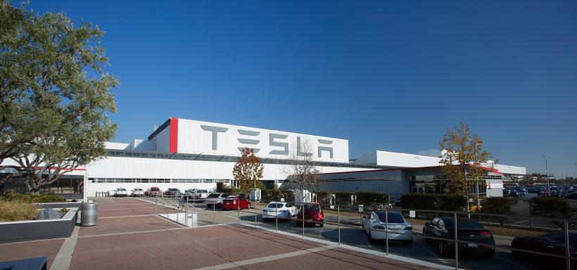 Tesla vrea să-şi deschidă o fabrică în Europa