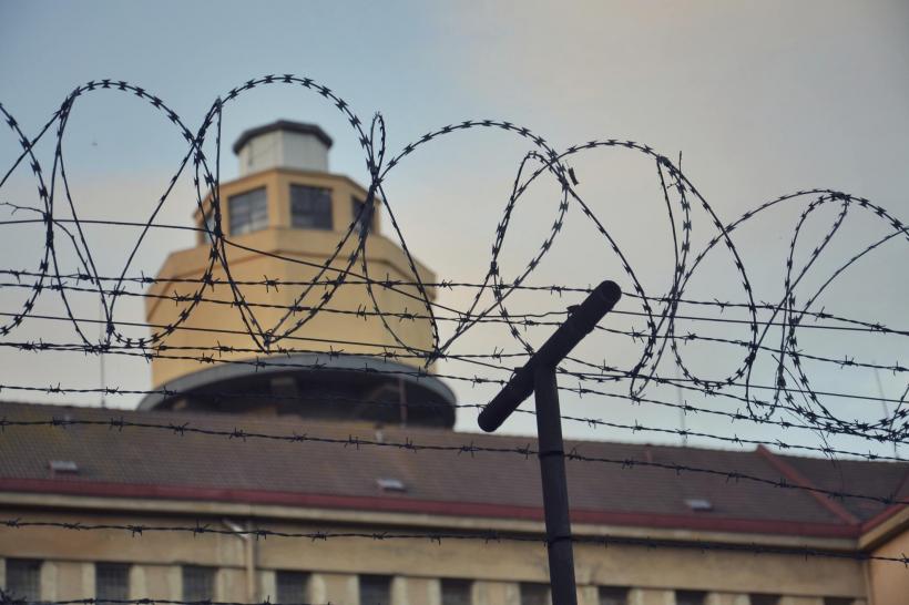Un deținut din Penitenciarul Arad a fost găsit spânzurat