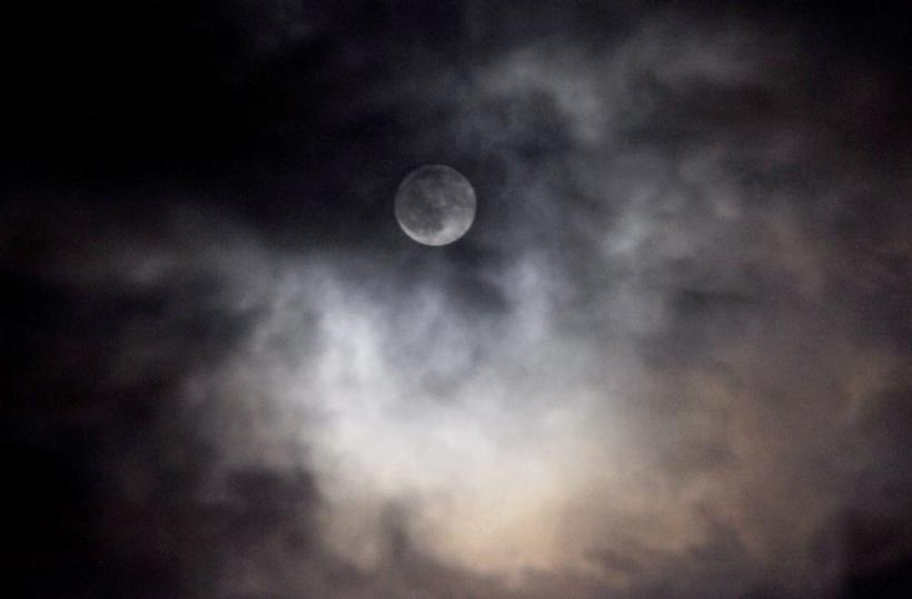 GALERIE FOTO! Imagini inedite cu Superluna din 2016 18556858