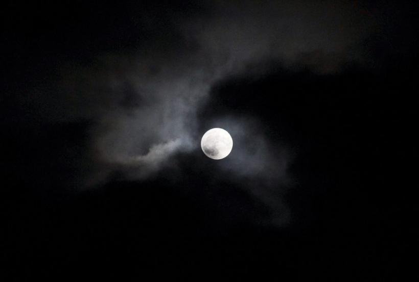 GALERIE FOTO! Imagini inedite cu Superluna din 2016 18556859