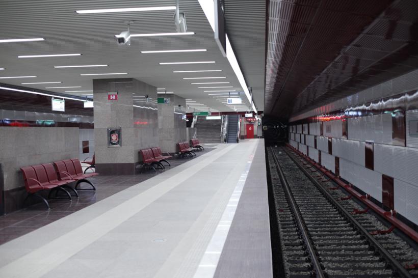 Metrorex promite “accesibilizarea staţiilor de metrou în funcţiune pentru persoanele cu deficienţe de vedere”