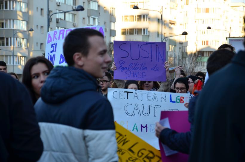 GALERIE FOTO! Marşul "Dumnezeu nu face politică" a avut loc sâmbătă, în Capitală 18557395