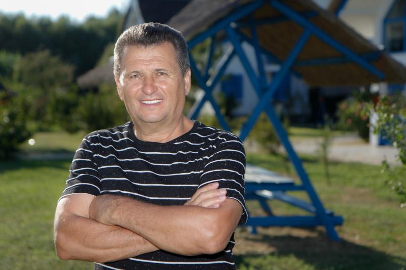 Cosmin Seleși era să se înece în Dunăre! Nu rata prima ediție a emisiunii ”Poftiți la muncă” 18557442