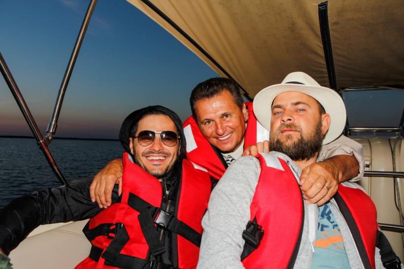 Cosmin Seleși era să se înece în Dunăre! Nu rata prima ediție a emisiunii ”Poftiți la muncă” 18557447