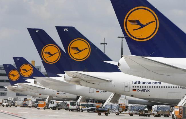 Piloţii de la Lufthansa, a doua zi de grevă! Peste 900 de zboruri anulate 