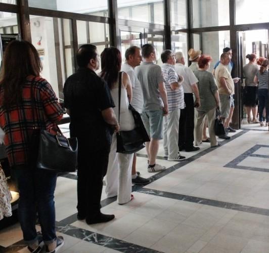 (P) GERUL a contribuit la cresterea vanzarilor de baterii auto. Cum poti evita cozile? 18558009