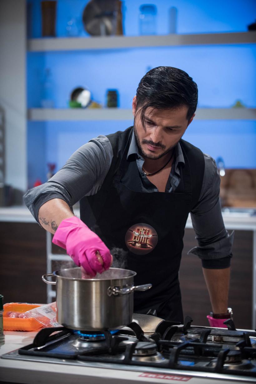 Chefi la cuțite. Vedetele trec la cratiță, pentru un scop caritabil 18558481