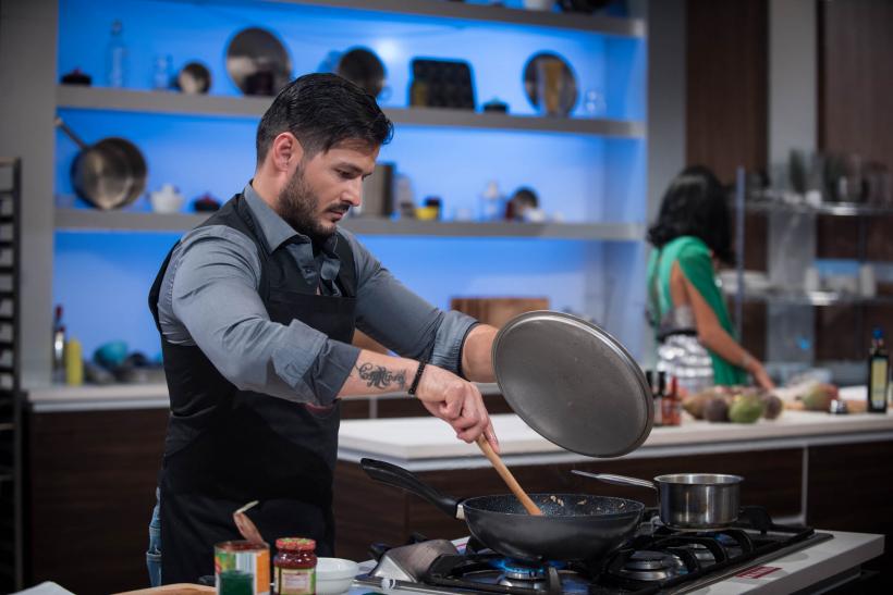 Chefi la cuțite. Vedetele trec la cratiță, pentru un scop caritabil 18558485