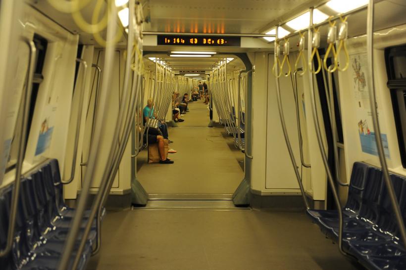 Metrorex vrea 26 de trenuri
