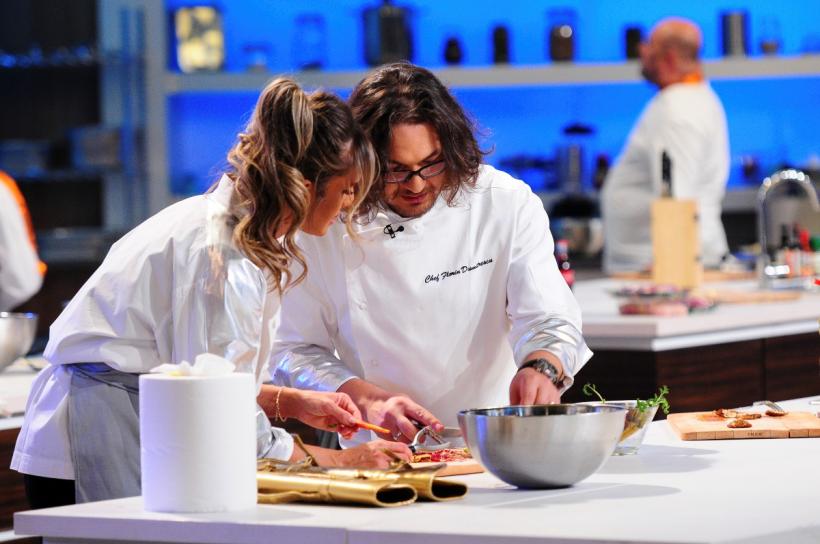 VIDEO. "Chefi la cuțite”, lider de piață  Azi, chefii se întrec în bucătărie cu echipele de vedete 18558602