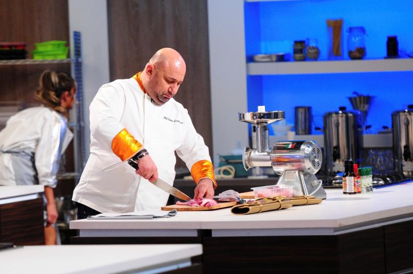 VIDEO. "Chefi la cuțite”, lider de piață  Azi, chefii se întrec în bucătărie cu echipele de vedete 18558606