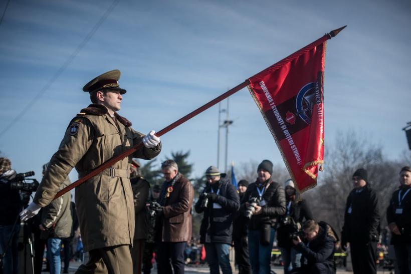 Galerie Foto - Defilarea militară cu ocazia Zilei Naţionale a României 18558954