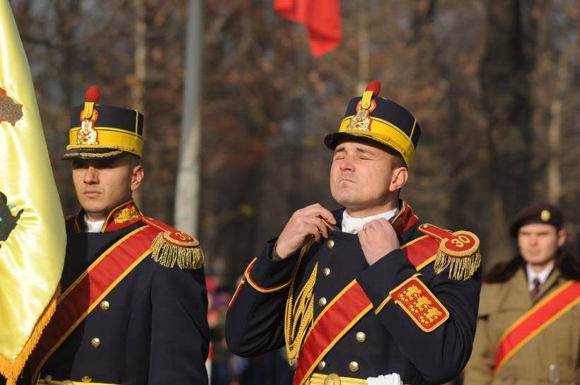 Galerie Foto - Defilarea militară cu ocazia Zilei Naţionale a României 18558975