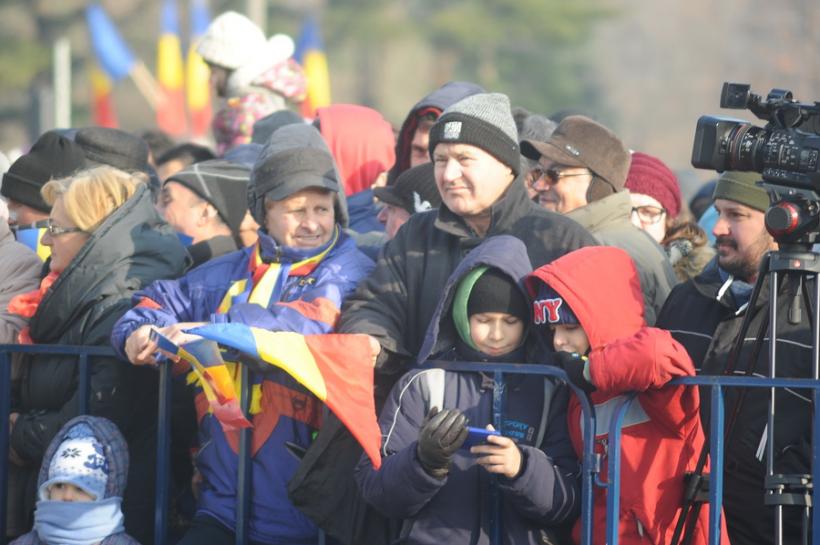 Galerie Foto - Defilarea militară cu ocazia Zilei Naţionale a României 18558978