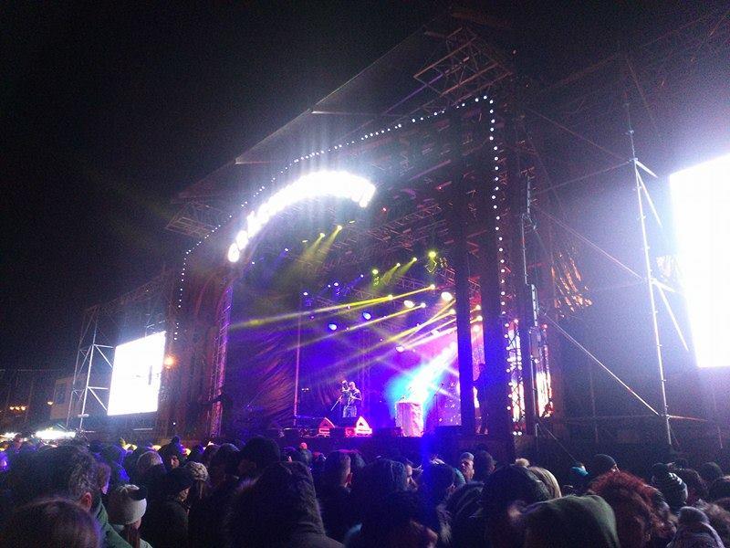 S-a aprins iluminatul festiv din Capitală și a fost deschis Târgul de Crăciun din Piața Constituției 18559082