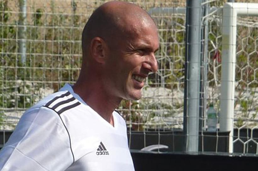 Fotbal: Zinedine Zidane, printre nominalizaţii FIFA la titlul de 'cel mai bun antrenor' al anului