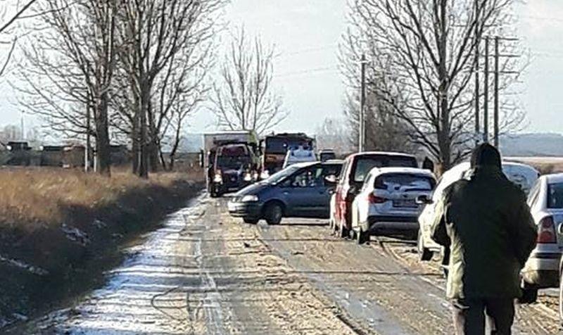 Sibiu: Un taximetrist a provocat un accident în care au fost rănite şase persoane