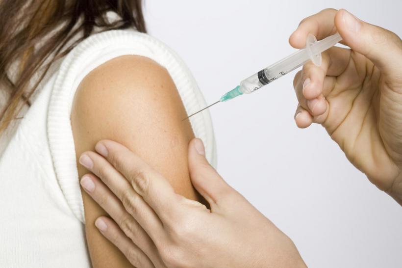 Ce amenzi vor plăti părinții care refuză să-și vaccineze copii